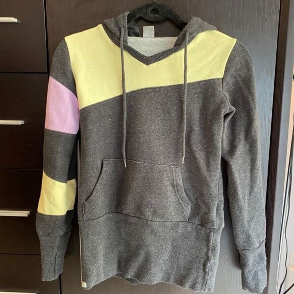 4/$20 Colorblock pullover hoodie